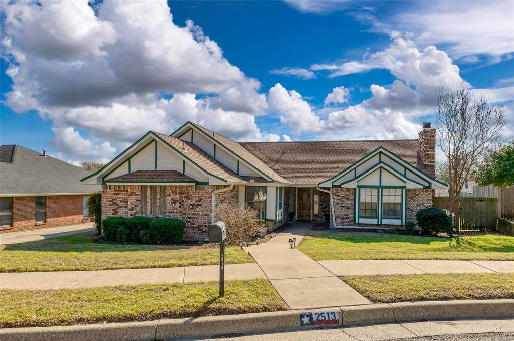 2513 Glenoaks Court - Photo 1