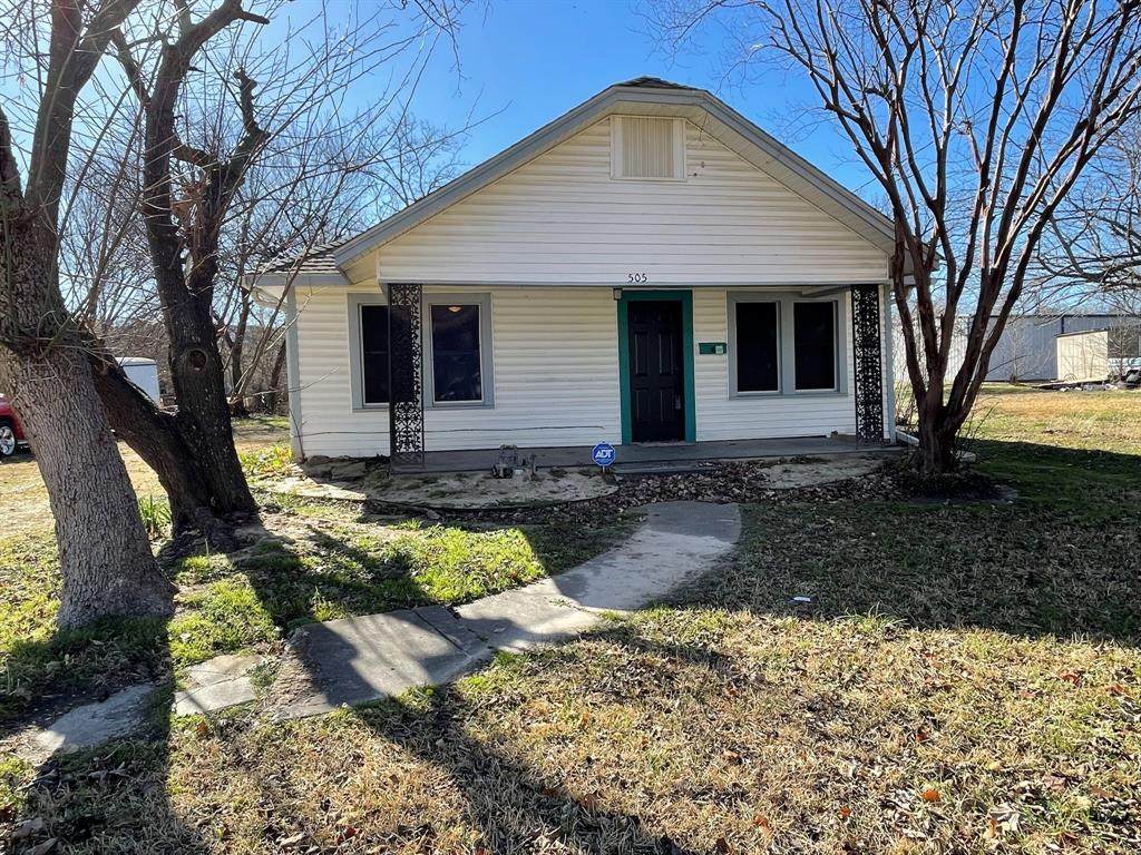 505 Fly Street - Photo 1