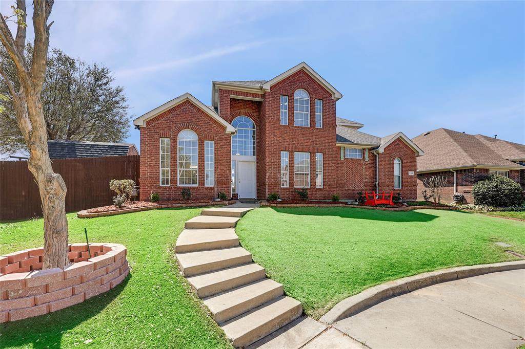 800 Deering Drive - Photo 1