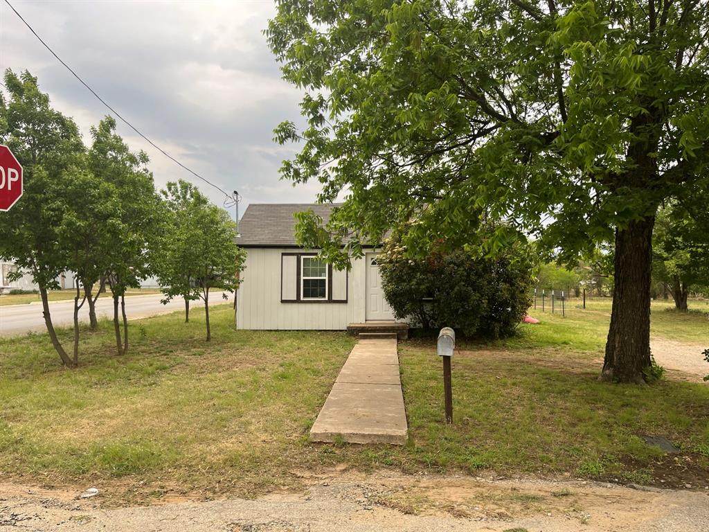 2700 Avenue C - Photo 1