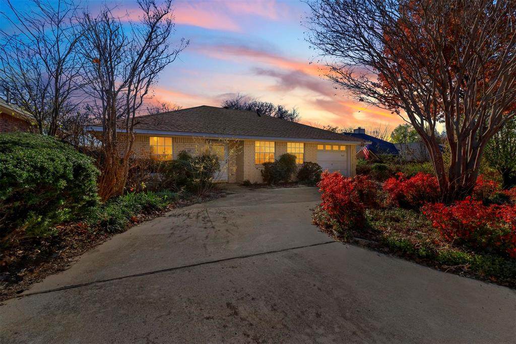 447 Strata Drive - Photo 1