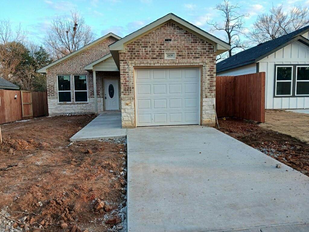 2850 Farragut - Photo 1