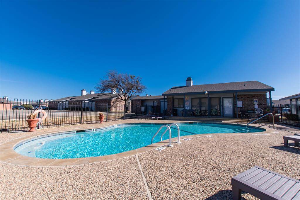634 Bellaire Drive - Photo 1