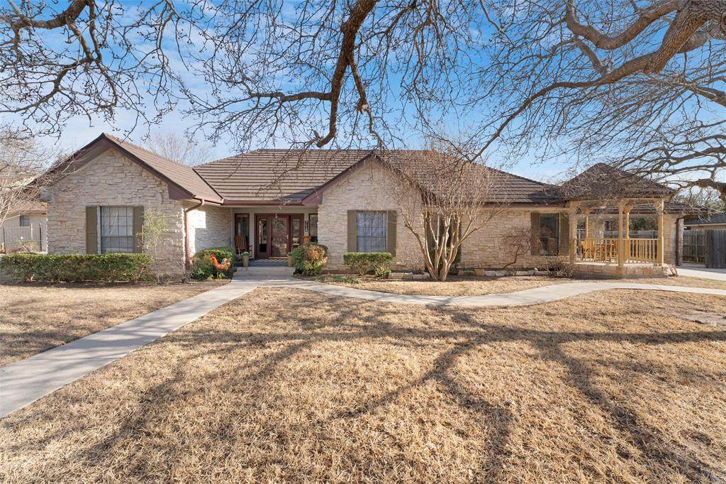 714 Quail Run - Photo 1