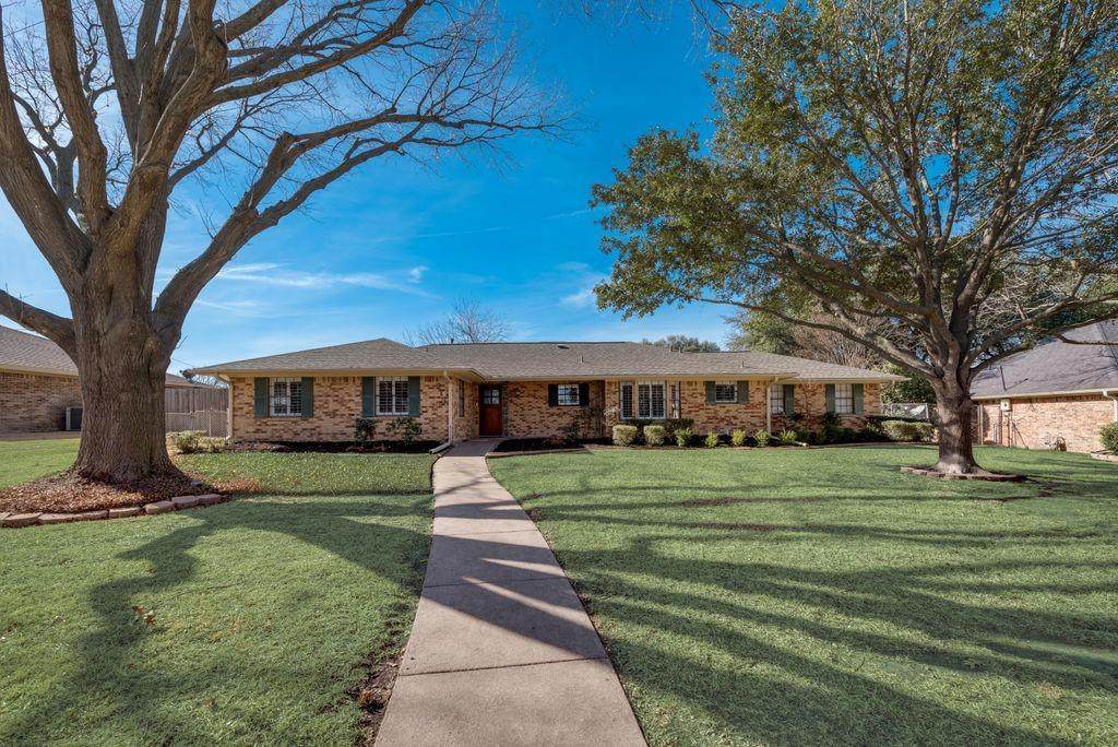 213 Molina Drive - Photo 1