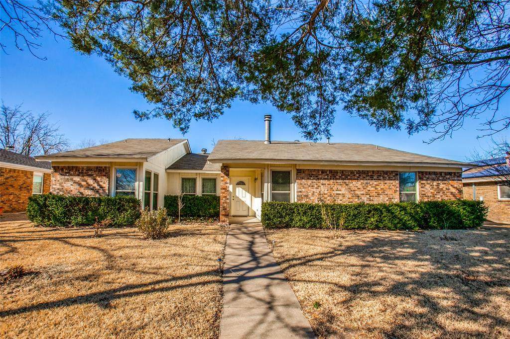 1413 Elk Grove Drive - Photo 1