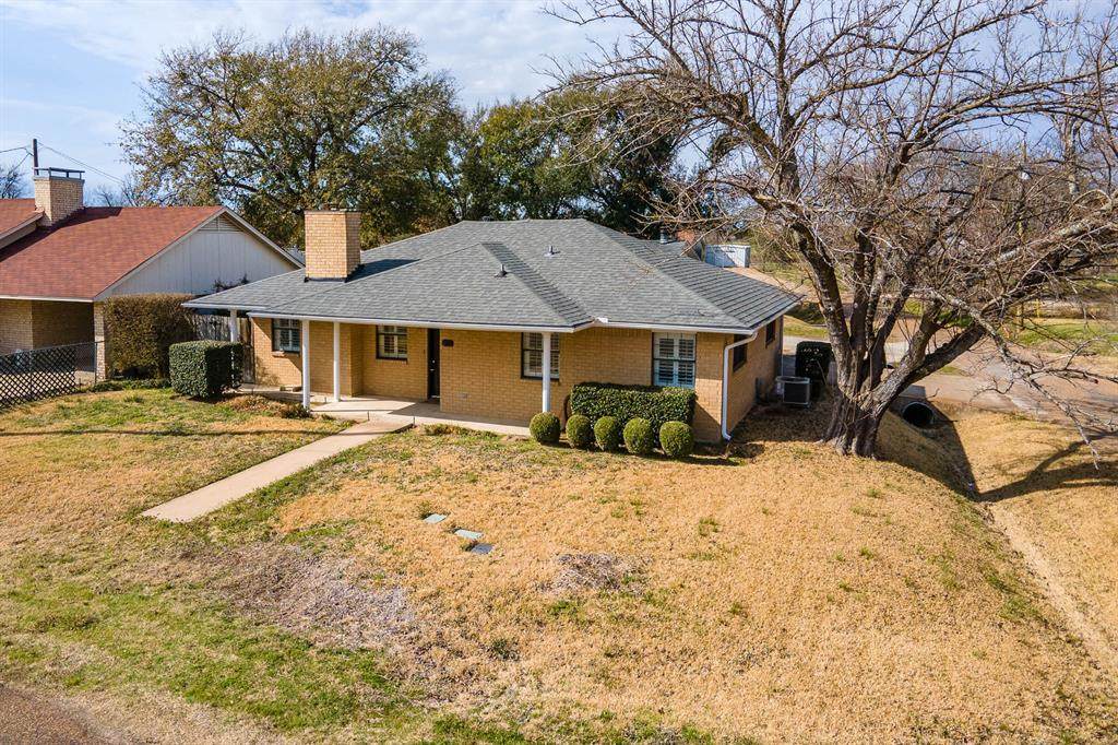 209 5th Street - Photo 1