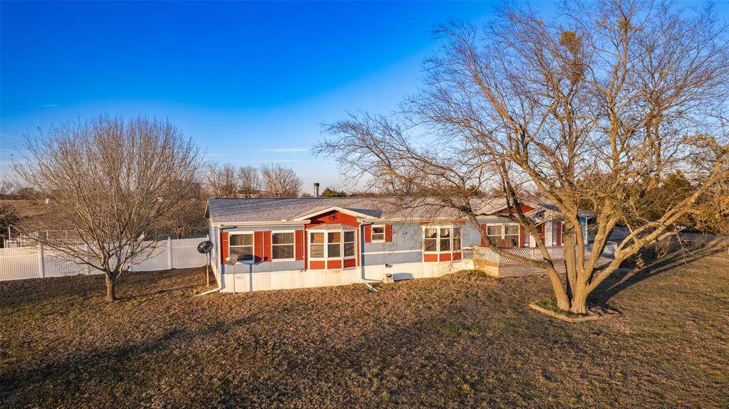 1189 County Road 2277 - Photo 1