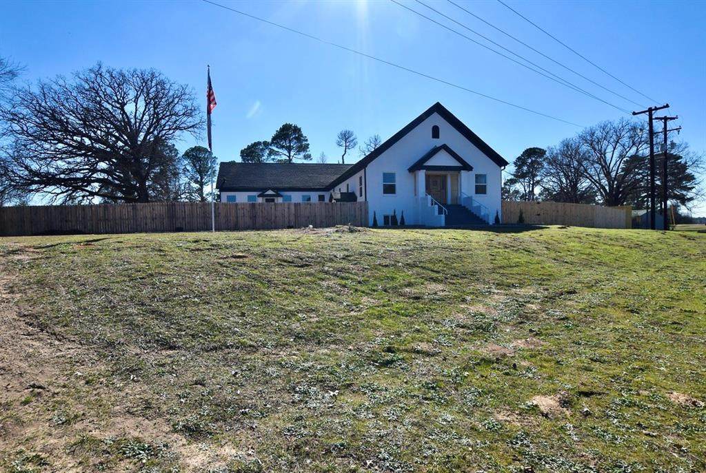 4456 Fm 2767 - Photo 1