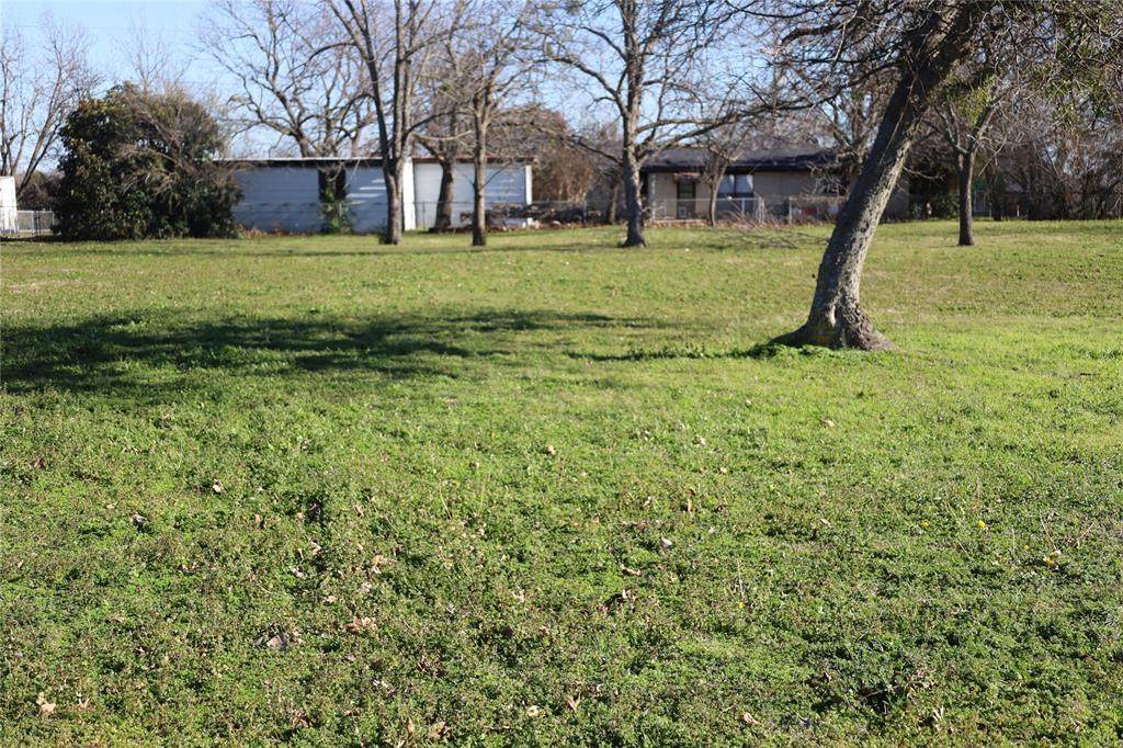 404 5th Street - Photo 1