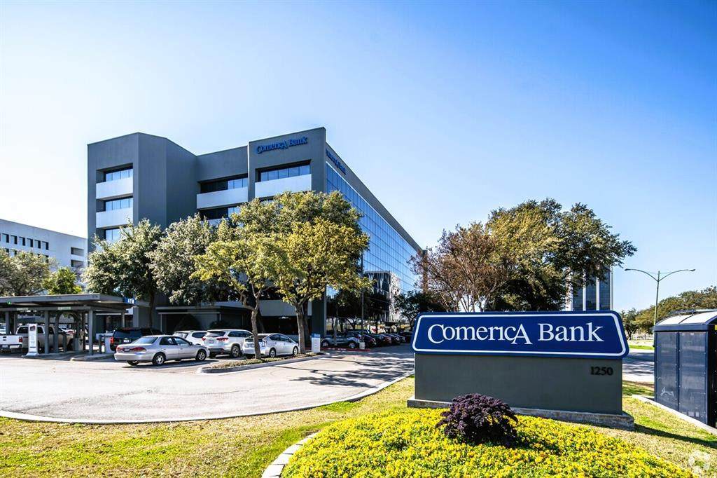 1250 Mockingbird Lane - Photo 1