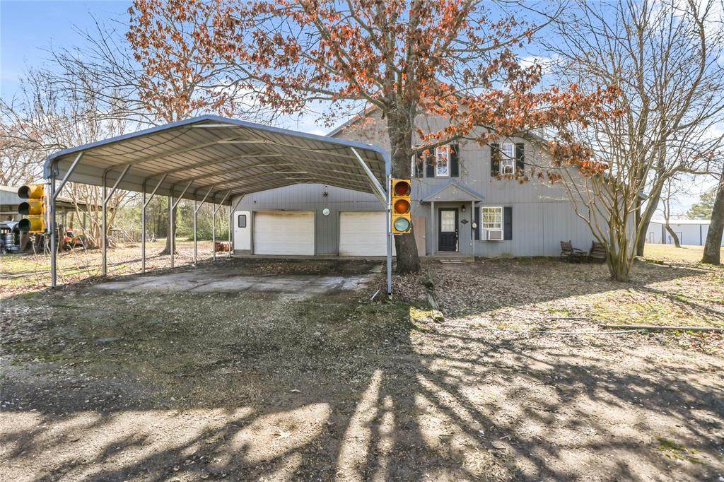 136 County Road 1835 - Photo 1