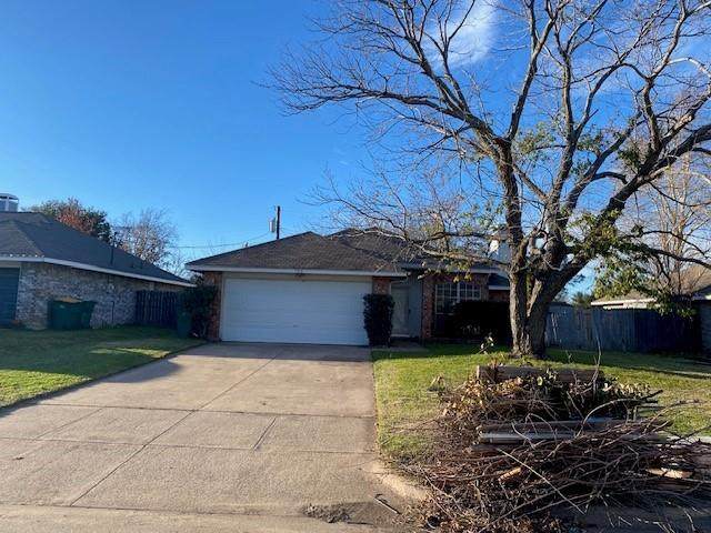 700 Honeysuckle Lane - Photo 1