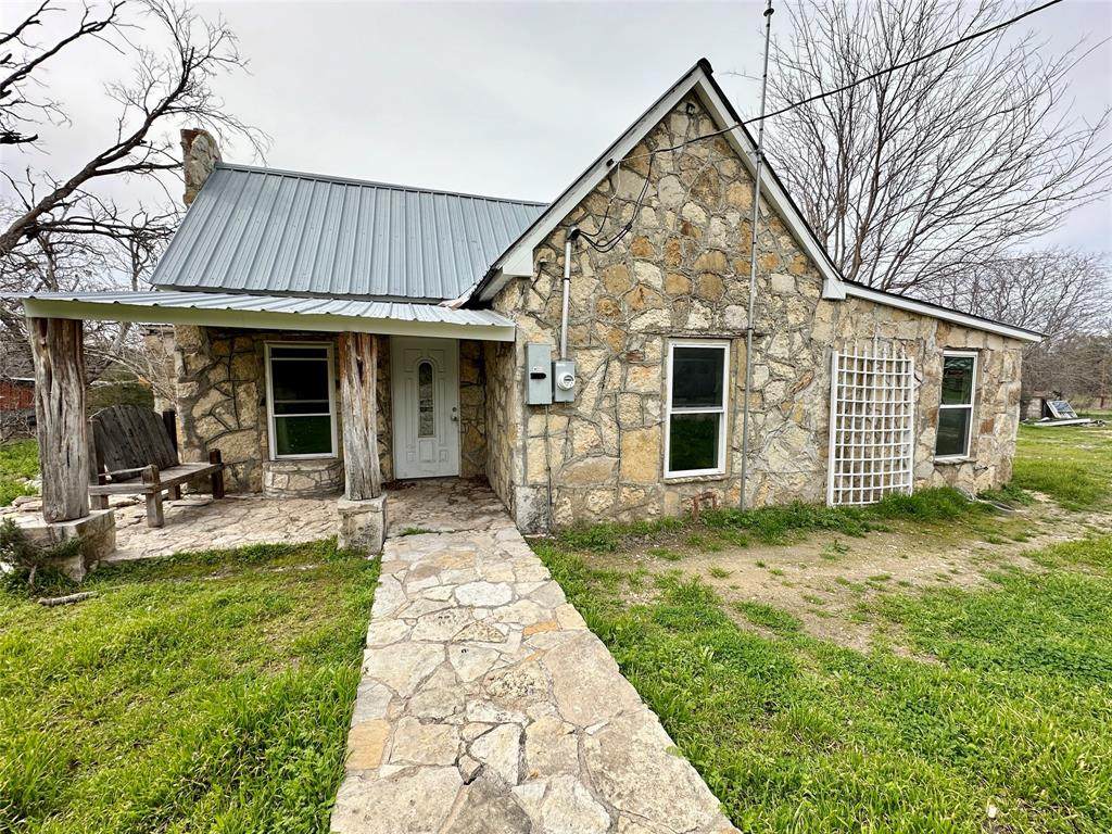 406 Sycamore Street - Photo 1