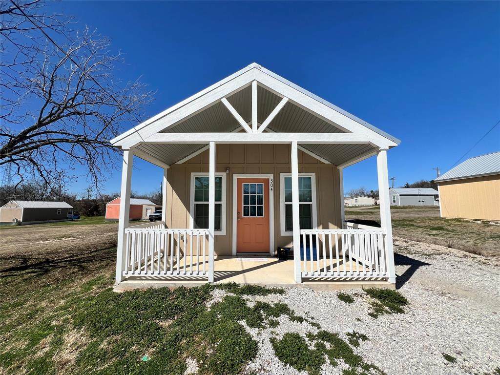 504 Green Street - Photo 1