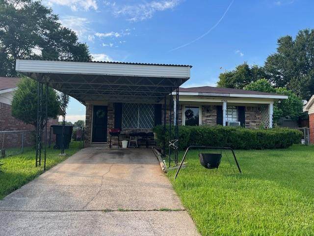 4706 Gloria Circle - Photo 1
