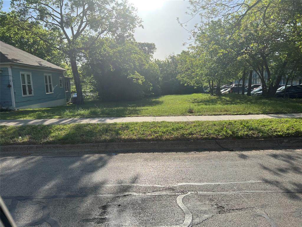 406 Fry Street - Photo 1