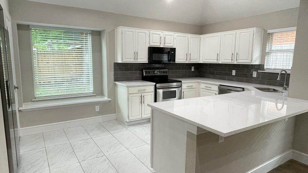 1477 Hampton Road - Photo 1