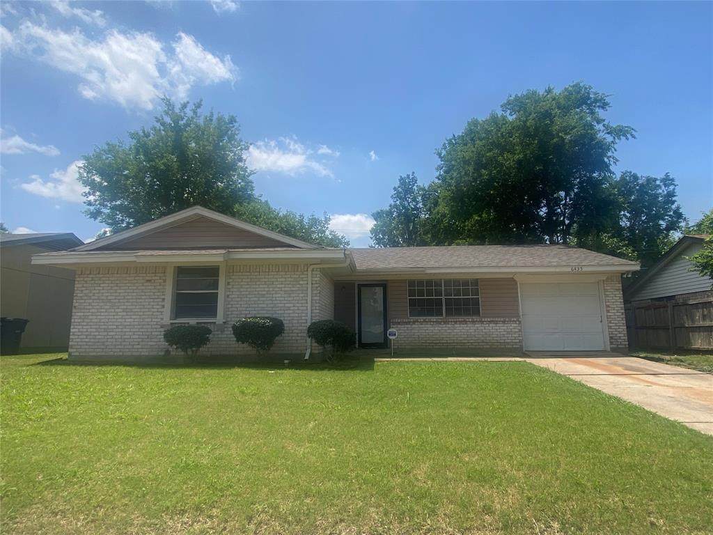 6435 Leaning Oaks Street - Photo 1