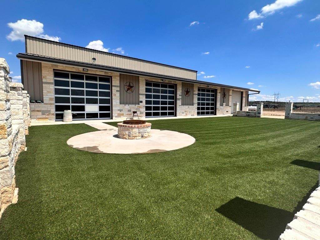 1089 Tennyson Road - Photo 1