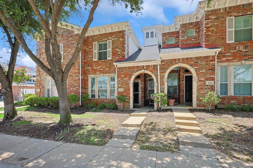 133 Leonard Street - Photo 1