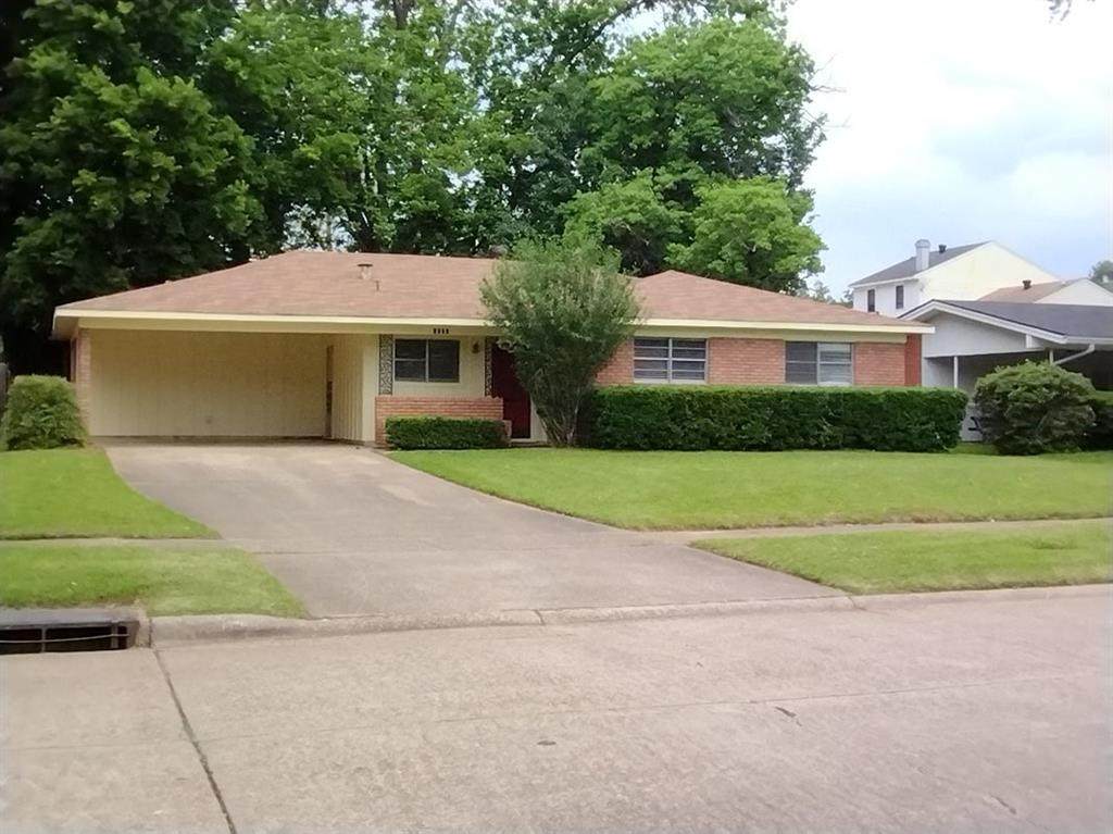 2801 Higgins Street - Photo 1