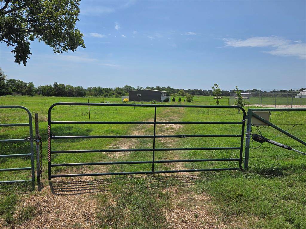 17441 Fm 47 - Photo 1