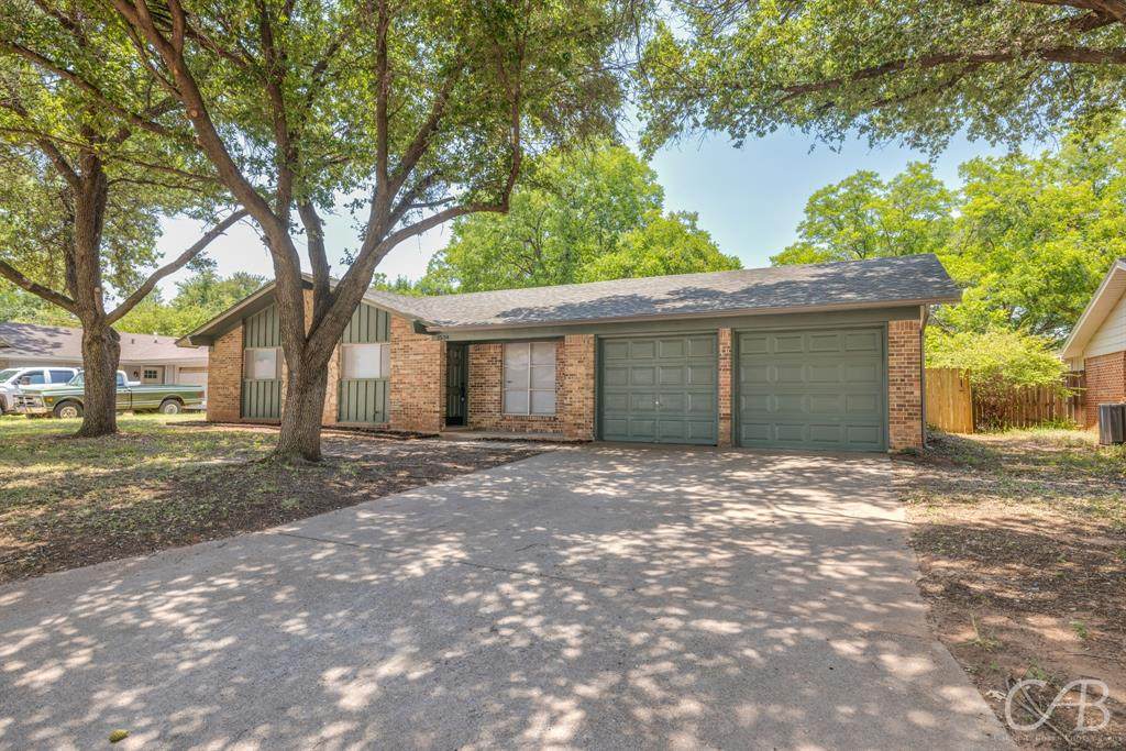 2534 Elmwood Drive - Photo 1