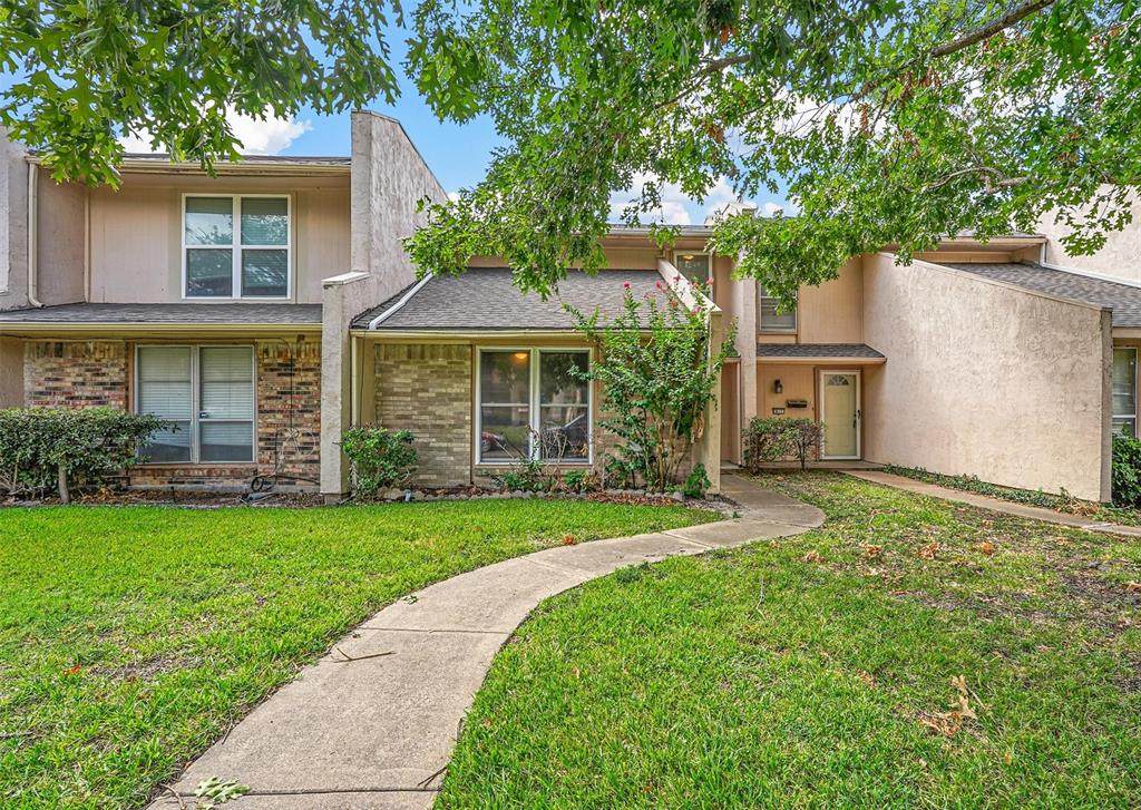 419 Arborview Drive - Photo 1