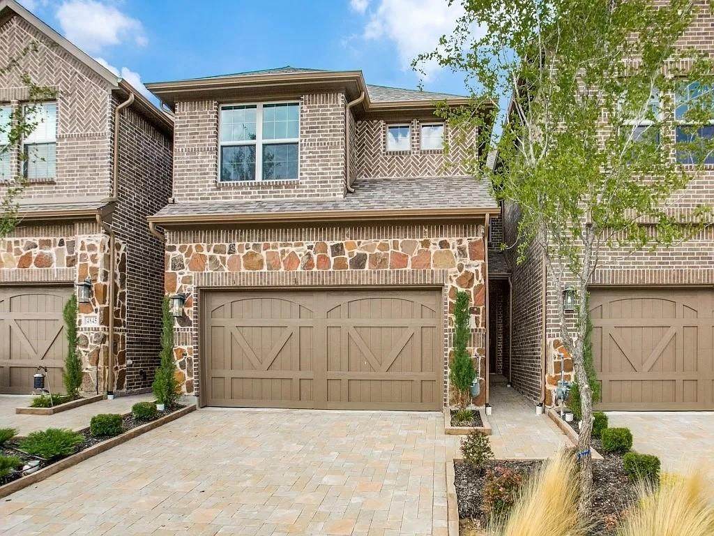 4841 Pasadena Drive - Photo 1