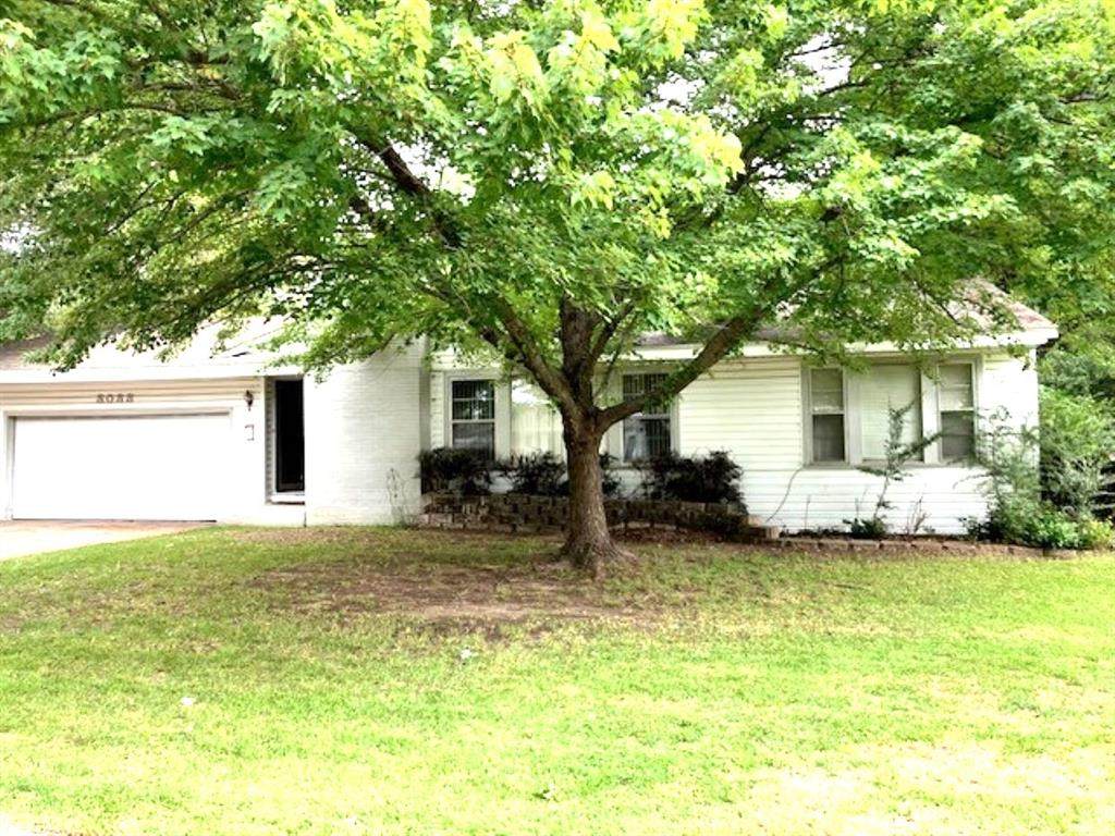 3033 Houston Street - Photo 1