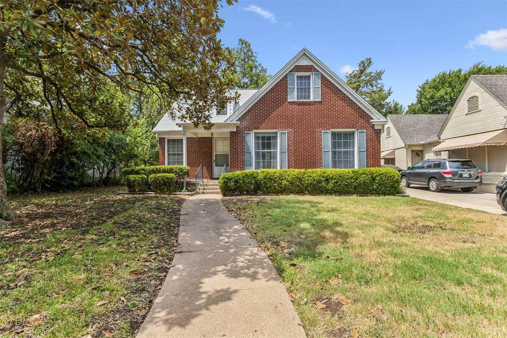 2560 Rogers Avenue - Photo 1