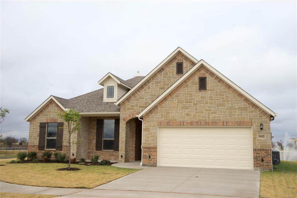 910 Saint Matthew Circle - Photo 1