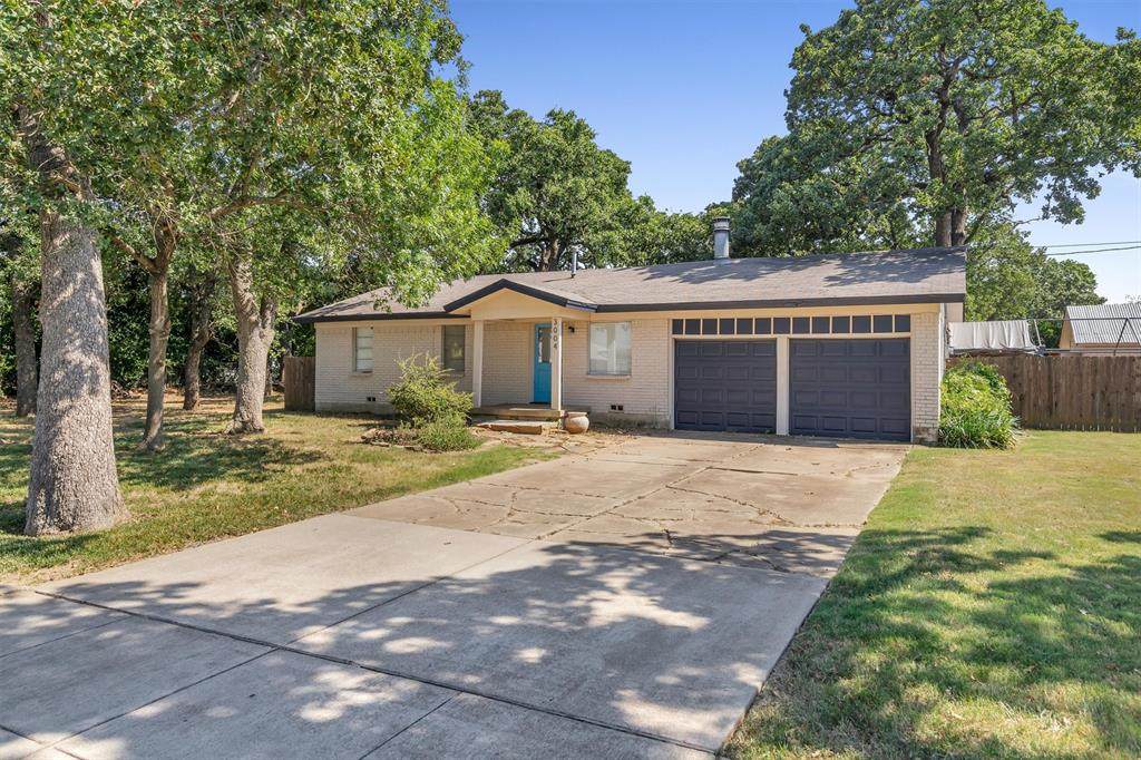 3004 Russell Road - Photo 1