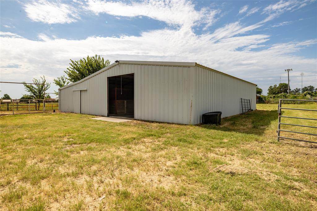 207 Lazy B Lane - Photo 1