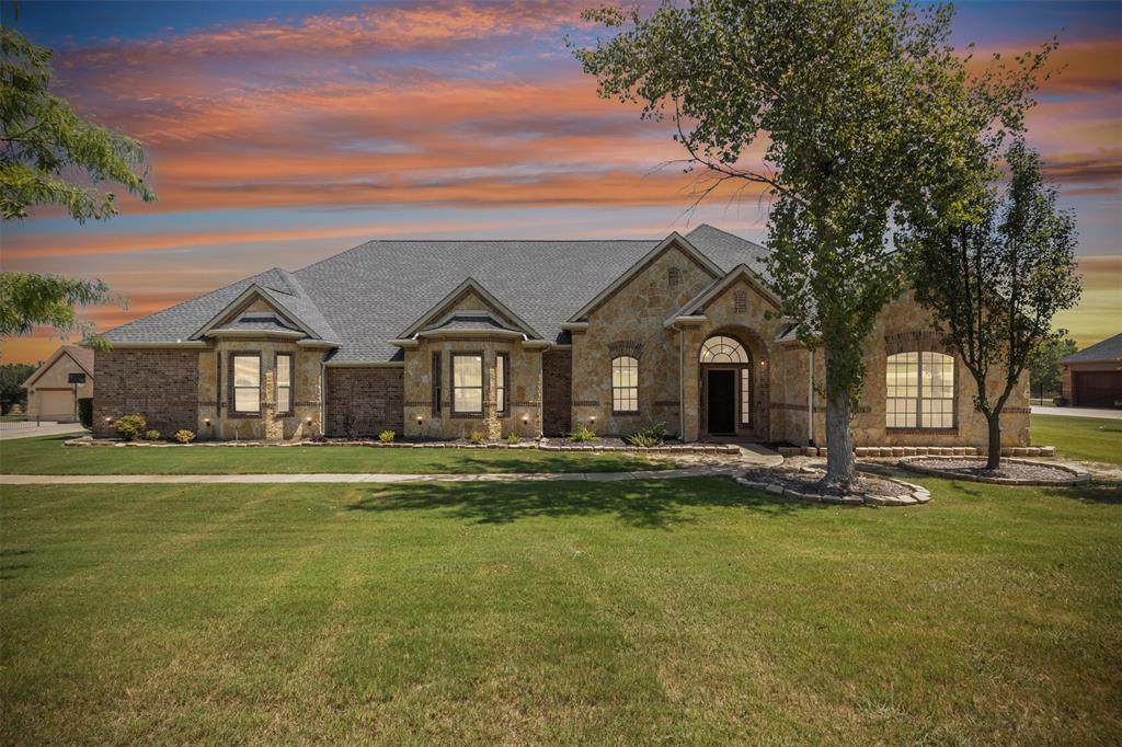 209 Silver Rose Boulevard - Photo 1