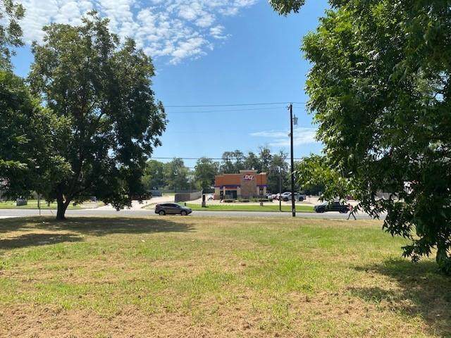 913 Tyler Street - Photo 1
