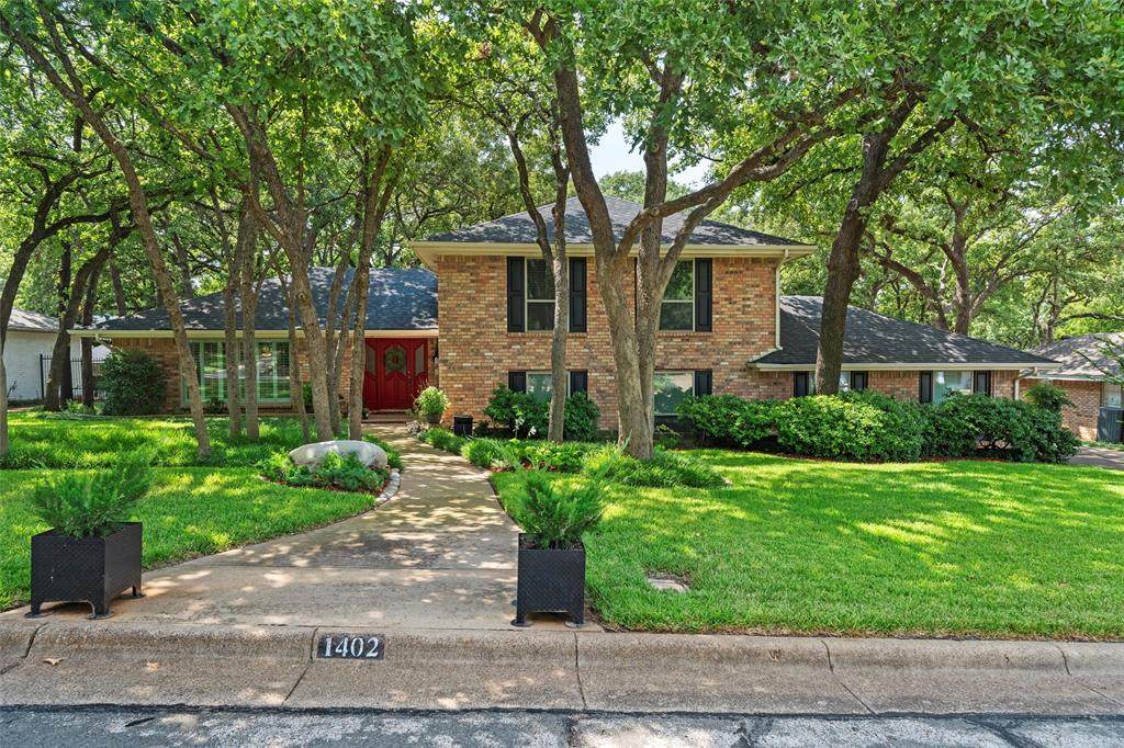 1402 Woodbine Street - Photo 1