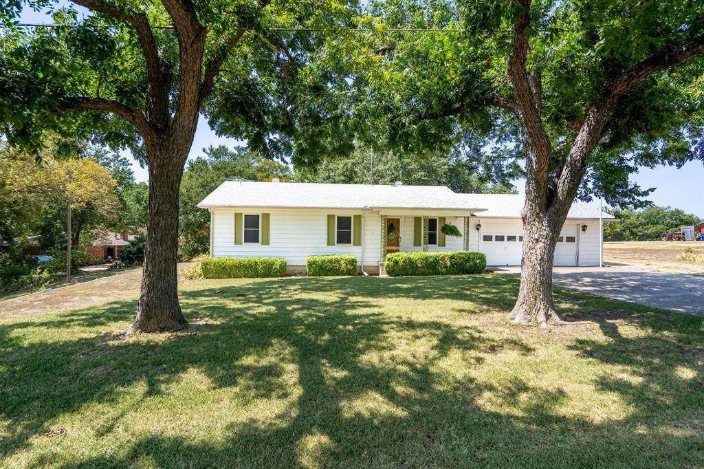 1205 Smirl Drive - Photo 1