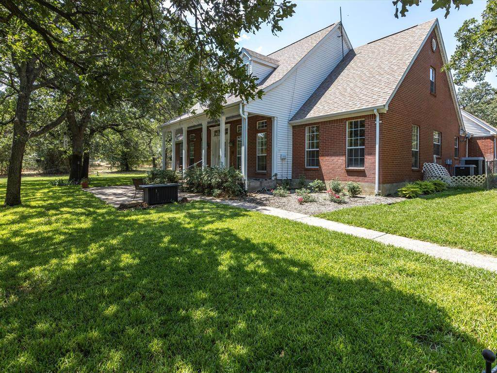 1032 County Road 1560 - Photo 1