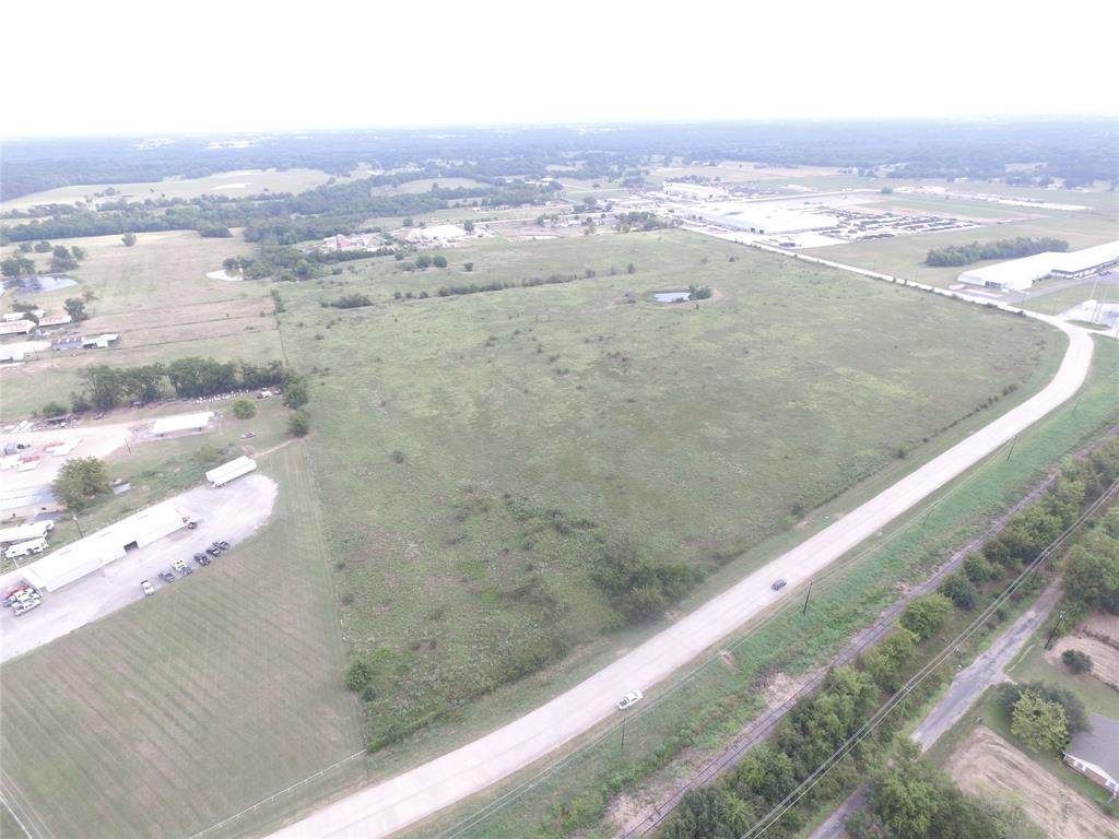 000 County Road 3502 - Photo 1