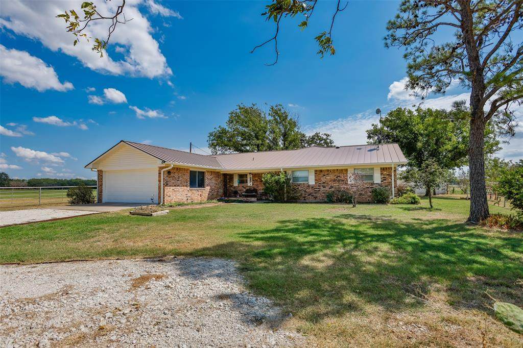 6620 Fm 372 - Photo 1