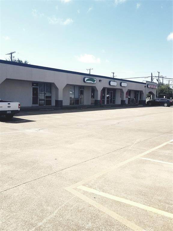 7810 College Circle - Photo 1