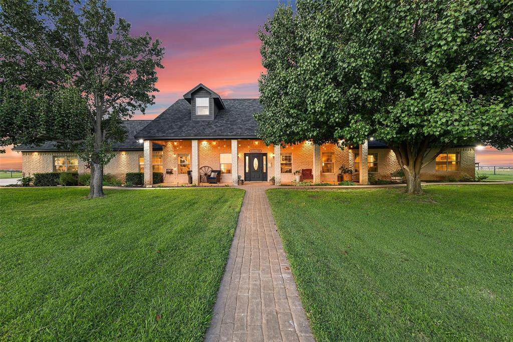 4690 Fm 920 - Photo 1