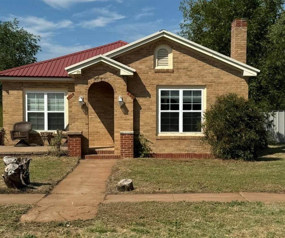 372 Jay Avenue - Photo 1