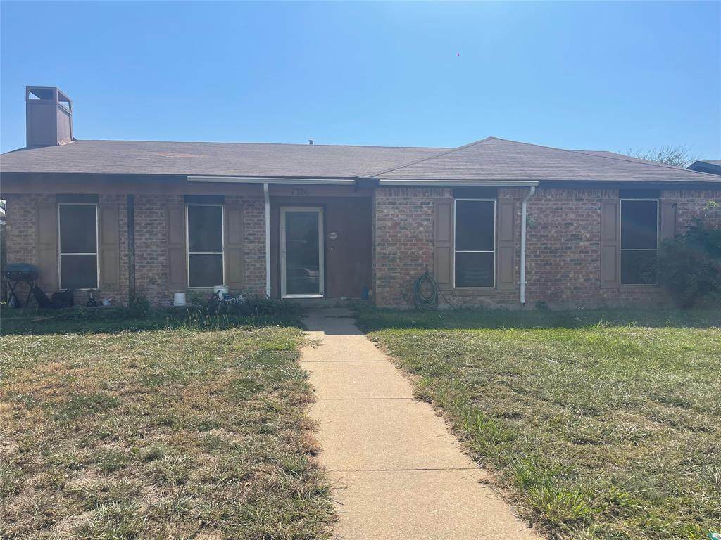 1326 Greenbriar Lane - Photo 1