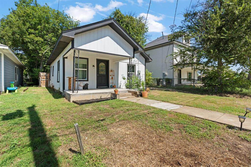 315 Hollingsworth Street - Photo 1