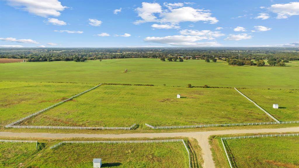 107 Homestead Court - Photo 1