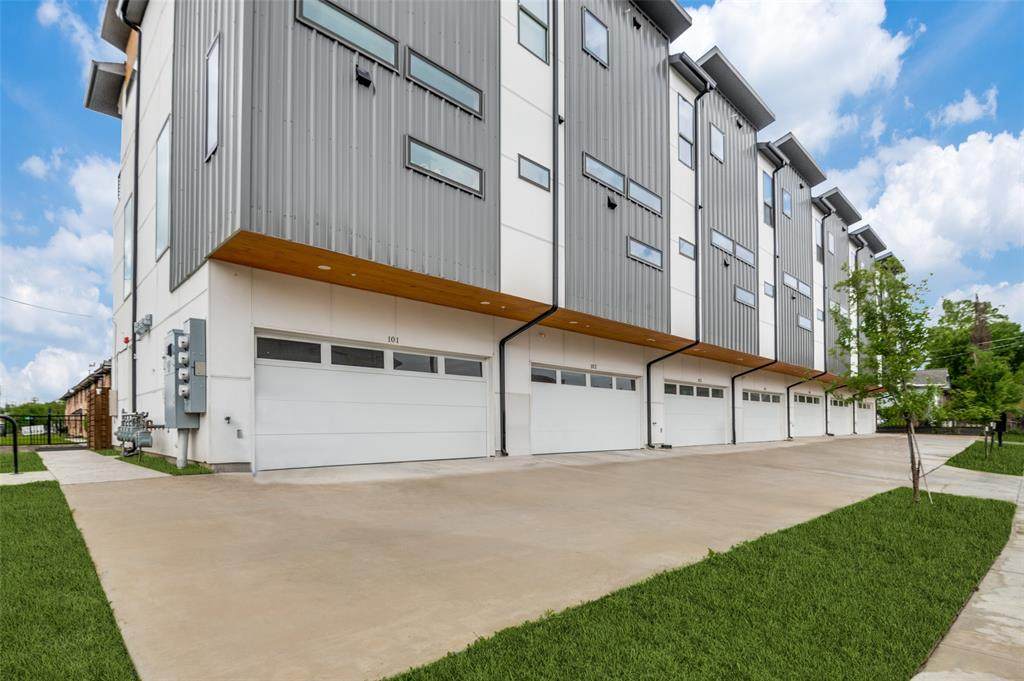 145 Henderson Avenue - Photo 1