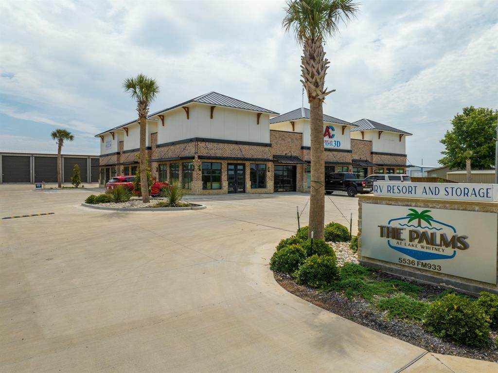 5536 Fm 933 - Photo 1